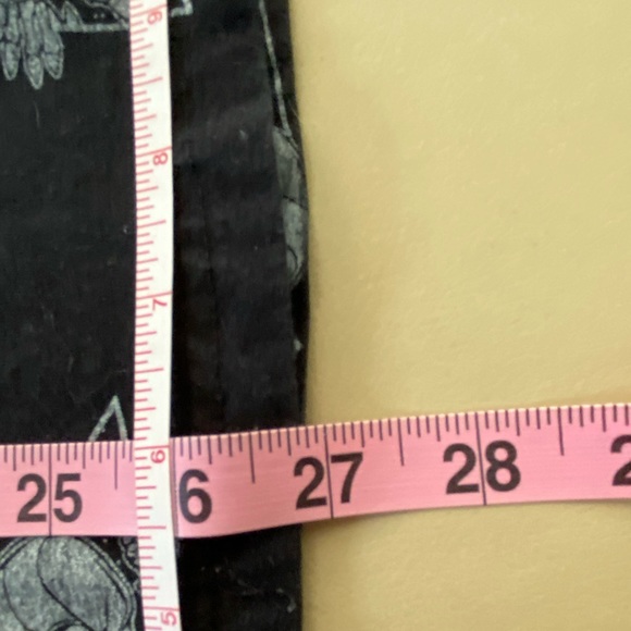 WXYZ mfg co - T-shirt - Picture 11 of 12